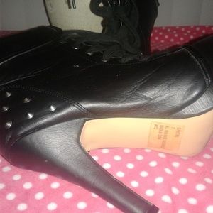 Madden Girl Studded booties